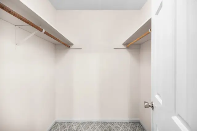 Walk-in closet